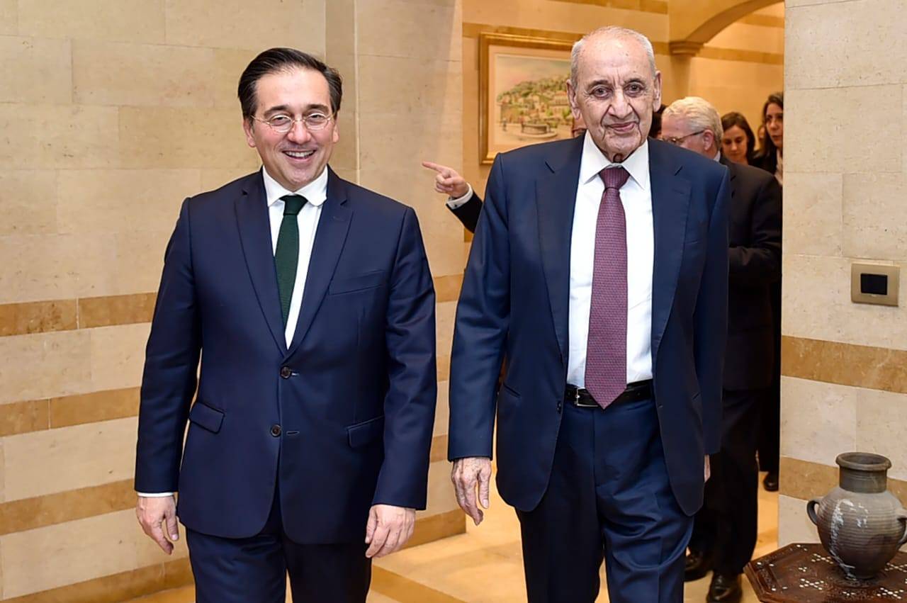 سلّم عون دعوة لزيارة إسبانيا... والتقى بري
وزير خارجيّة إسبانيا: نريد
أن يبقى لبنان بلداً مُستقرّاً وآمناً