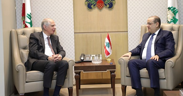 البيسري عرض مع ماغرو
الوضع في الجنوب
