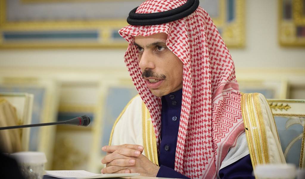 الهدف الأساسي من زيارة بن فرحان؟