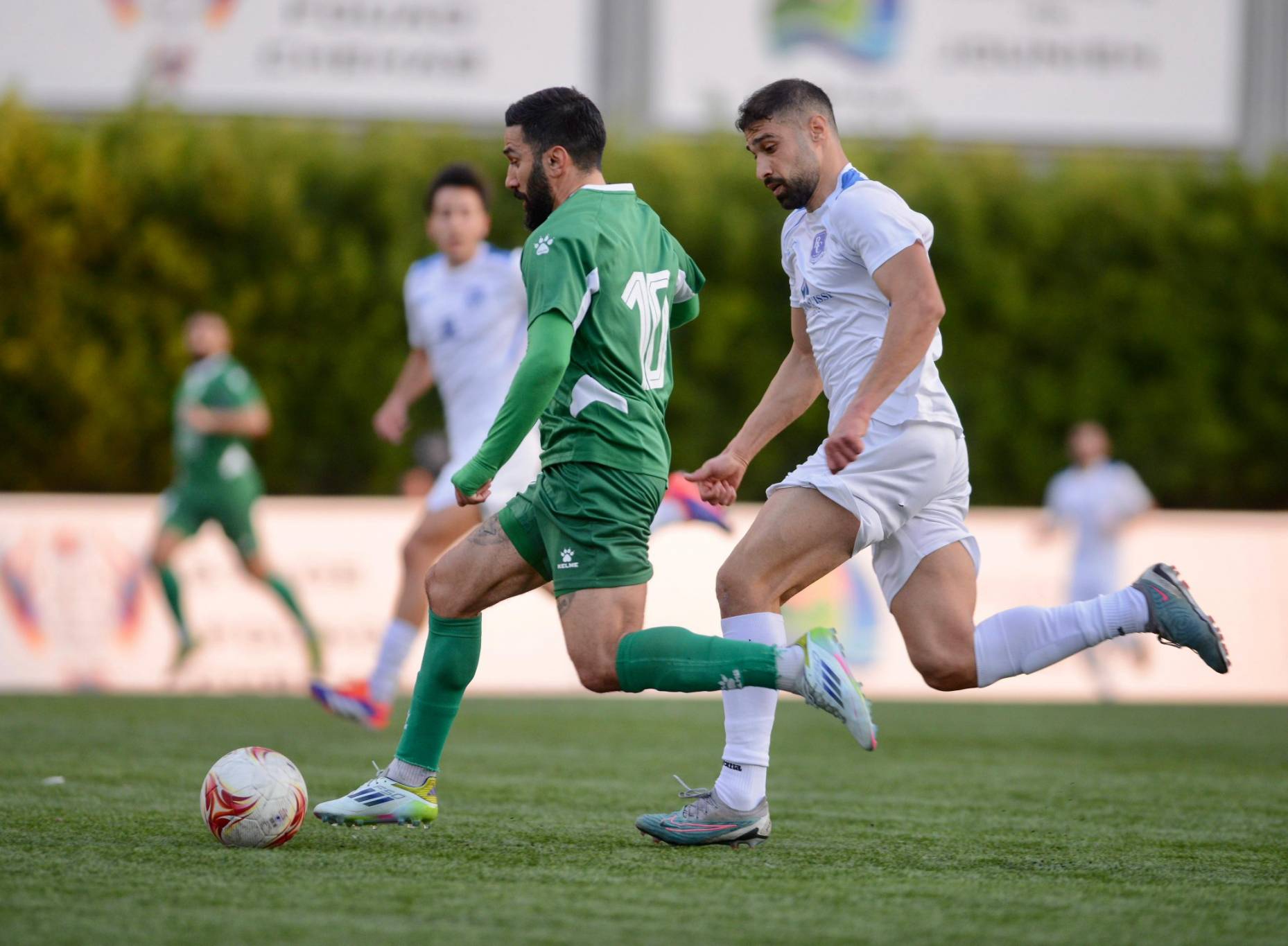 الدوري اللبناني... ثلاثيتان للأنصار والحكمة على حساب الراسينغ والبرج