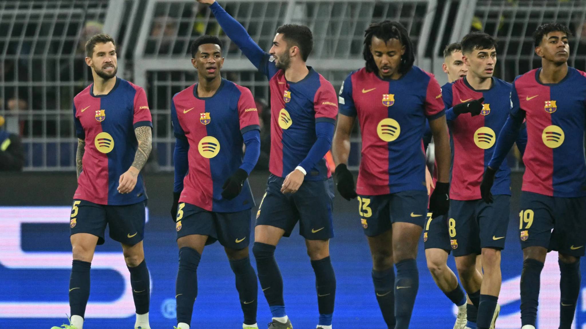 دوري أبطال أوروبا... بنفيكا - برشلونة وليفربول - ليل اليوم
