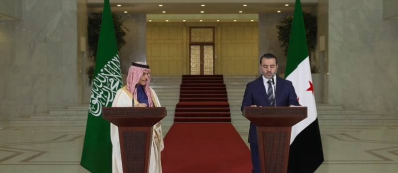 وزير الخارجية السعودي: منخرطون في مباحثات رفع العقوبات عن سوريا ونتلقى إشارات إيجابية بهذا الشأن