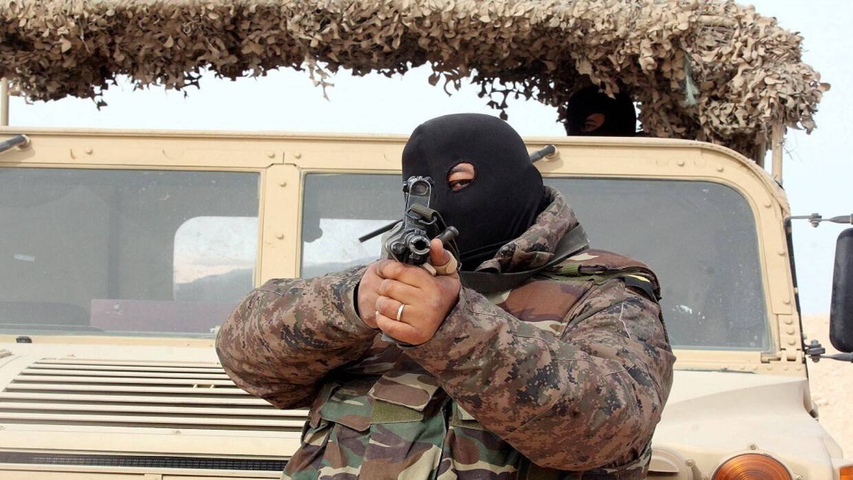 تونس: إيقاف 3 أشخاص لتكوين
وفاق للإقامة غير القانونيّة بالبلاد