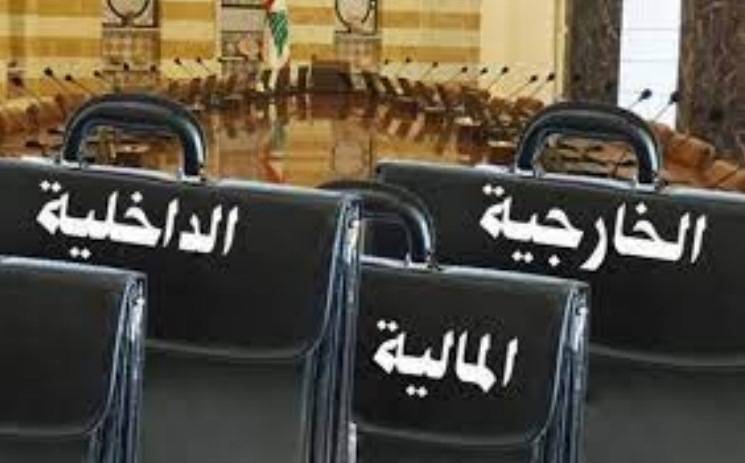 هل "يغامر" سلام بالثقة النيابيّة ويقدّم تشكيلته وفق "معاييره الأربعة"؟
أوساط سلام: الدستور هو الأساس و "بلا هوبرة"