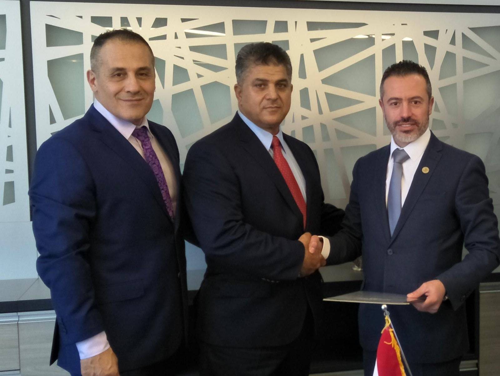 الملك تشارلز يمنح الأوسترالي اللبناني الأصل
حسن اسكندر وساماً رفيعاً لخدماته بالتايكواندو