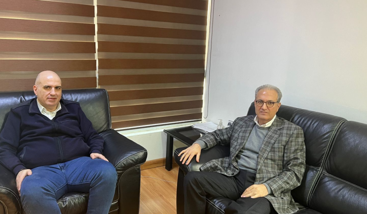 لحود تابع مع بو نادر اوضاع

قطاع الصناعات الغذائية في لبنان
