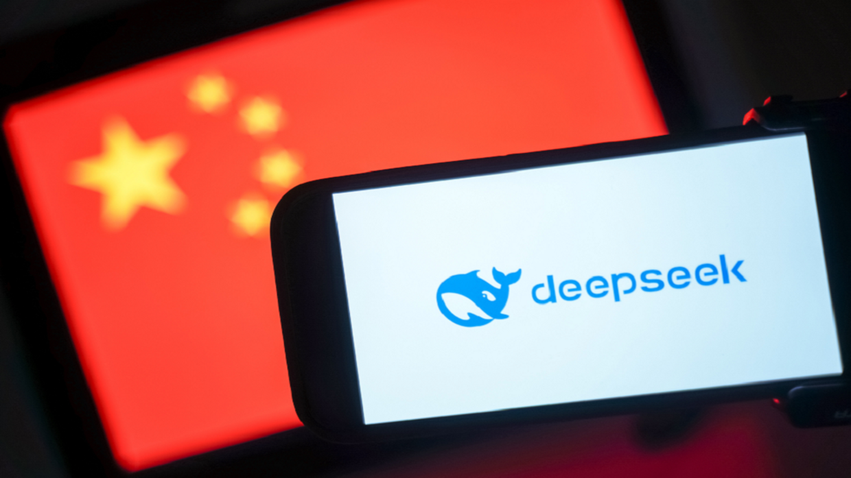 DeepSeek.. الأصول التكنولوجية والاستراتيجية التي تهدد عمالقة الذكاء الاصطناعي
