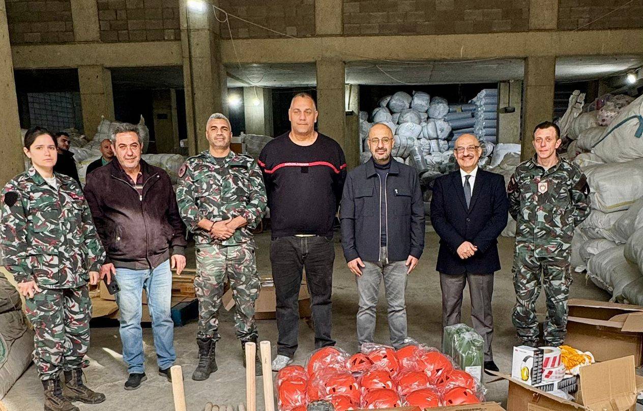 ‏معدات للبحث والإنقاذ مقدمة لفوج إطفاء بيروت