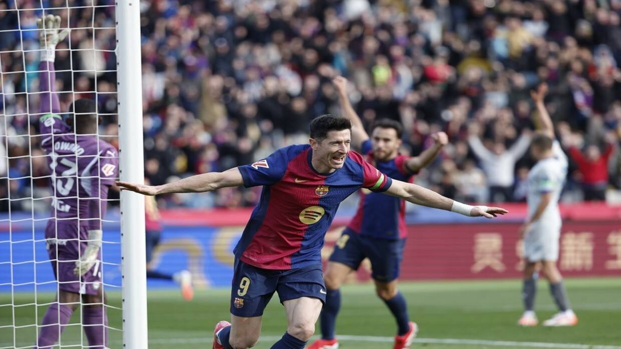 البطولات الأوروبية... برشلونة يقبل هدية اسبانيول ويقلص الفارق