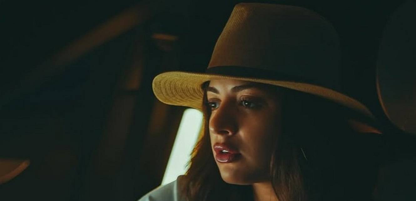 بعد الحكم بسجنها بسبب تحريضها على الفسق والفجور.. فنانة عربية تخرج عن صمتها وهذا ما قالته