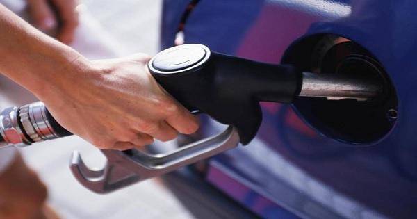 انخفاض سعر البنزين
والمازوت وارتفاع الغاز