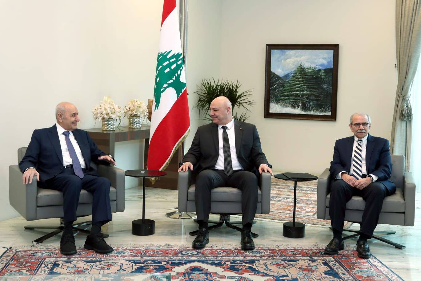 تعثر ولادة الحكومة... «شياطين» اميركية او عناد داخلي؟
سلام يُجهض توافق عون وبري على «الشيعي» الخامس
اورتاغوس في بيروت ومواجهات خطيرة على الحدود الشرقية