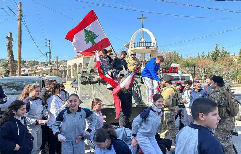 الأهالي عادوا الى قراهم  في الجنوب... الجيش استكمل انتشاره في منطقة جنوب الليطاني
والوحدات وسّعت انتشارها في القطاعين الشرقي والأوسط