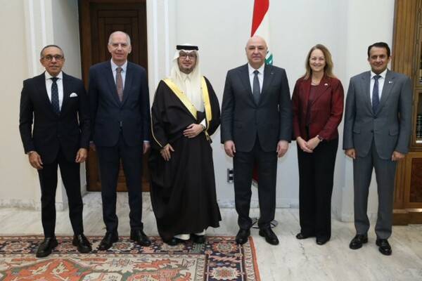 موسى بعد لقاء سفراء الخماسية الرئيس عون: الاعتداء على اليونيفيل غير مقبول وملتزمون بدفع "إسرائيل" للانسحاب بالموعد المحدّد