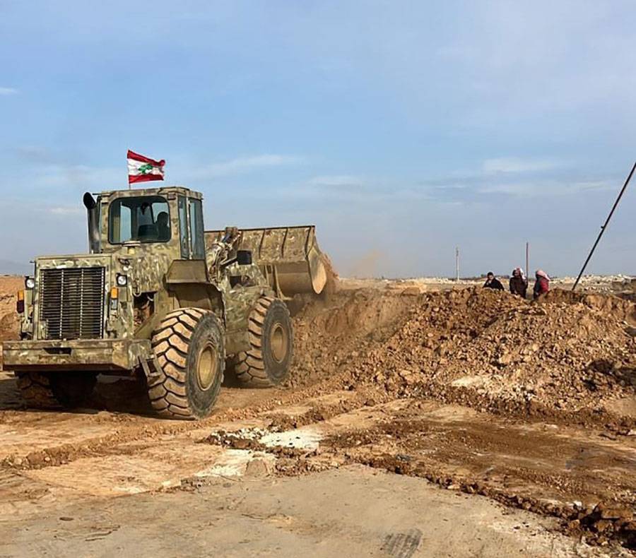 الجيش: إغلاق معابر غير شرعية
وتوقيف مطلوب في النبي عثمان