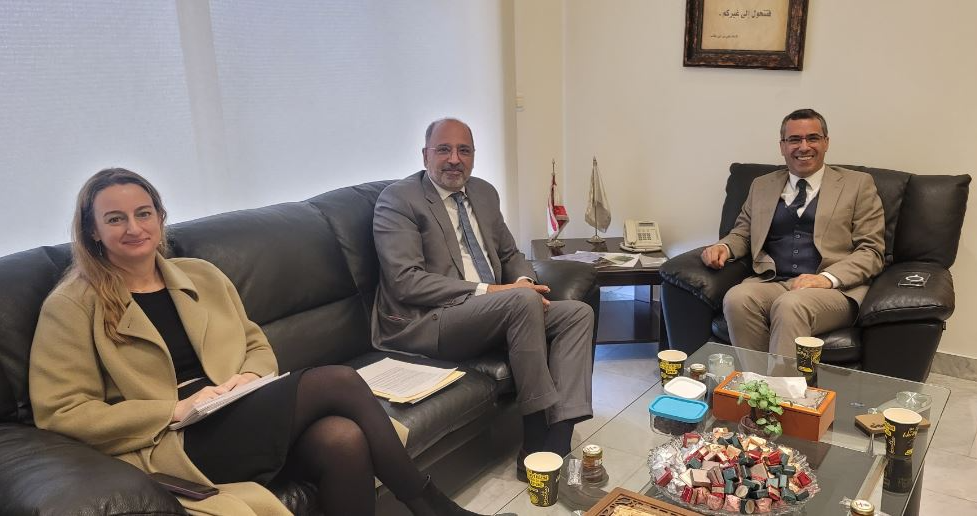 وزير الزراعة عرض مع ريزا
سبل دعم الأمم المتحدة للقطاع