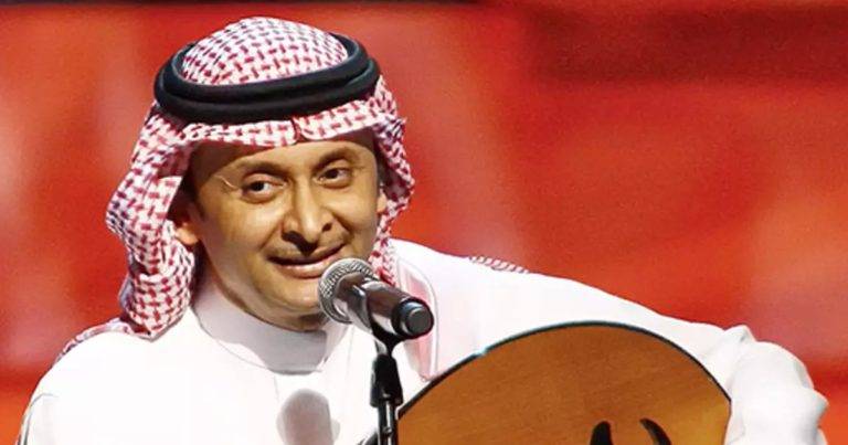 عبد المجيد عبد الله ممنوع من الغناء