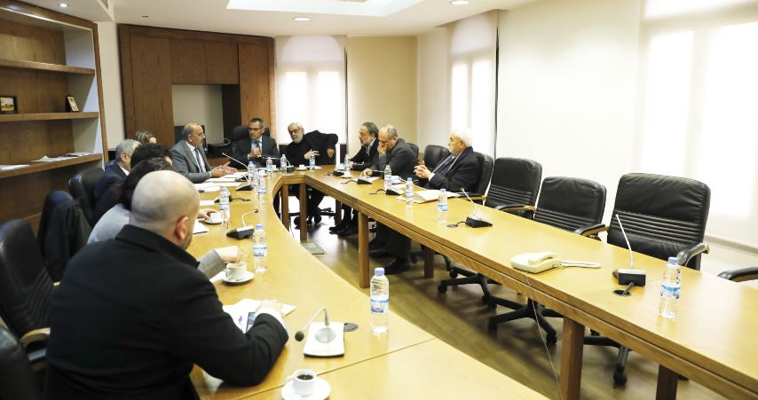 "الشؤون الخارجيّة" بحثت مع ريزا
المساعدات وإعادة الإعمار
