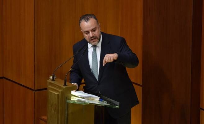 أديب عبدالمسيح أعلن منح الثقة للحكومة: سأتقدم باقتراح لاقرار خدمة الوطن للشباب اللبناني