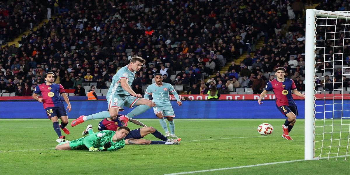 4 أهداف في 21 دقيقة... سيناريو جنوني في قمة برشلونة وأتلتيكو مدريد
فليك: حذرت من هذا الأمر... سيميوني: سنذهب لمعركة مفتوحة