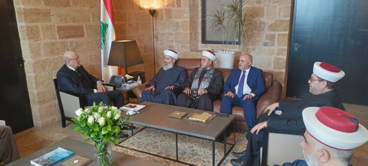 ميقاتي: التحدّي الأساسي أمام الحكومة
المباشرة بتنفيذ ما تعهّدت به في بيانها