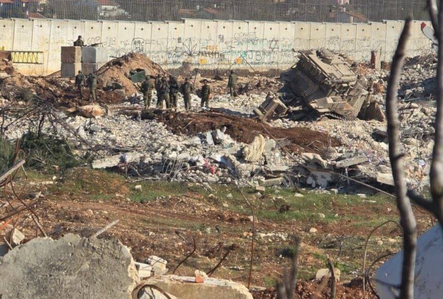 العدو "الإسرائيلي" يواصل خروقاته: توغّل في سهل العباسيّة
إطلاق نار يصيب مواطنا بجروح... وخطف مزارع لبعض الوقت