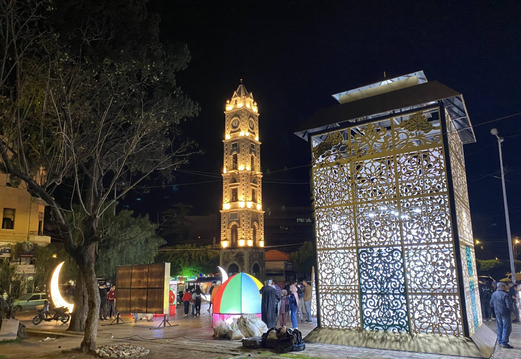 طرابلس تستقبل شهر رمضان بغلاء أسعار... ومهرجانات وزينة
