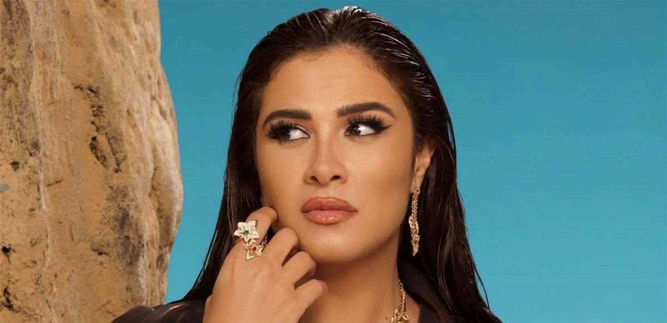 زوجها "خانها" مع ممثلة لبنانية.. الجمهور يتفاعل مع تعليقات ياسمين عبد العزيز
