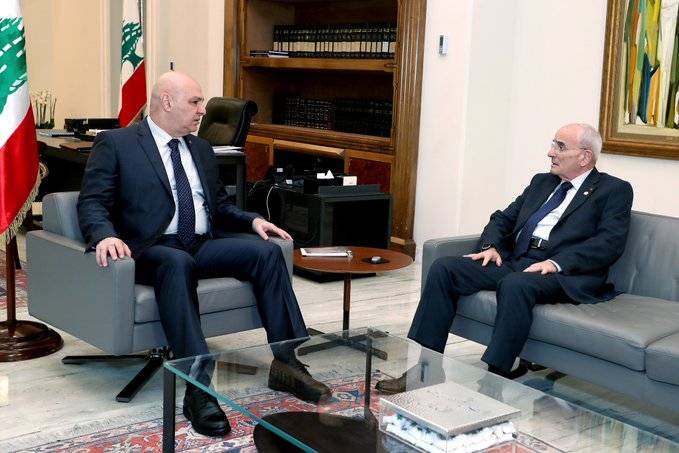 الرئيس عون يبحث مع وزير الدفاع انتشار الجيش جنوباً