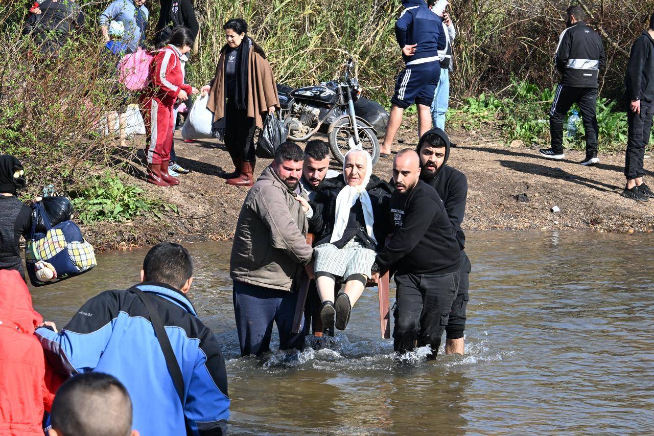 أعداد النازحين تتجاوز الـ20 الفاً في عكار وجبل محسن
مجازر مهولة وآلاف الضحايا... والمجلس العلوي يتحرّك تجاه السفارات