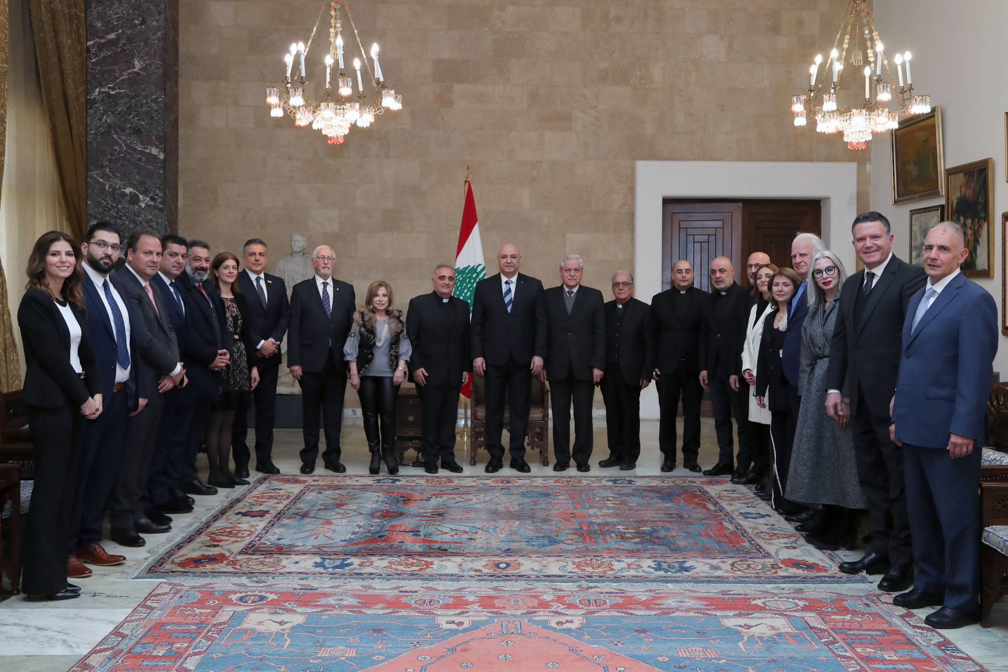 عون: نقوم بالإصلاح المطلوب بما يساهم في تغيير بعض الذهنيّات
علينا صيانة مستوى العلم... والإصلاح يتمّ إذا توافر قضاء نزيه