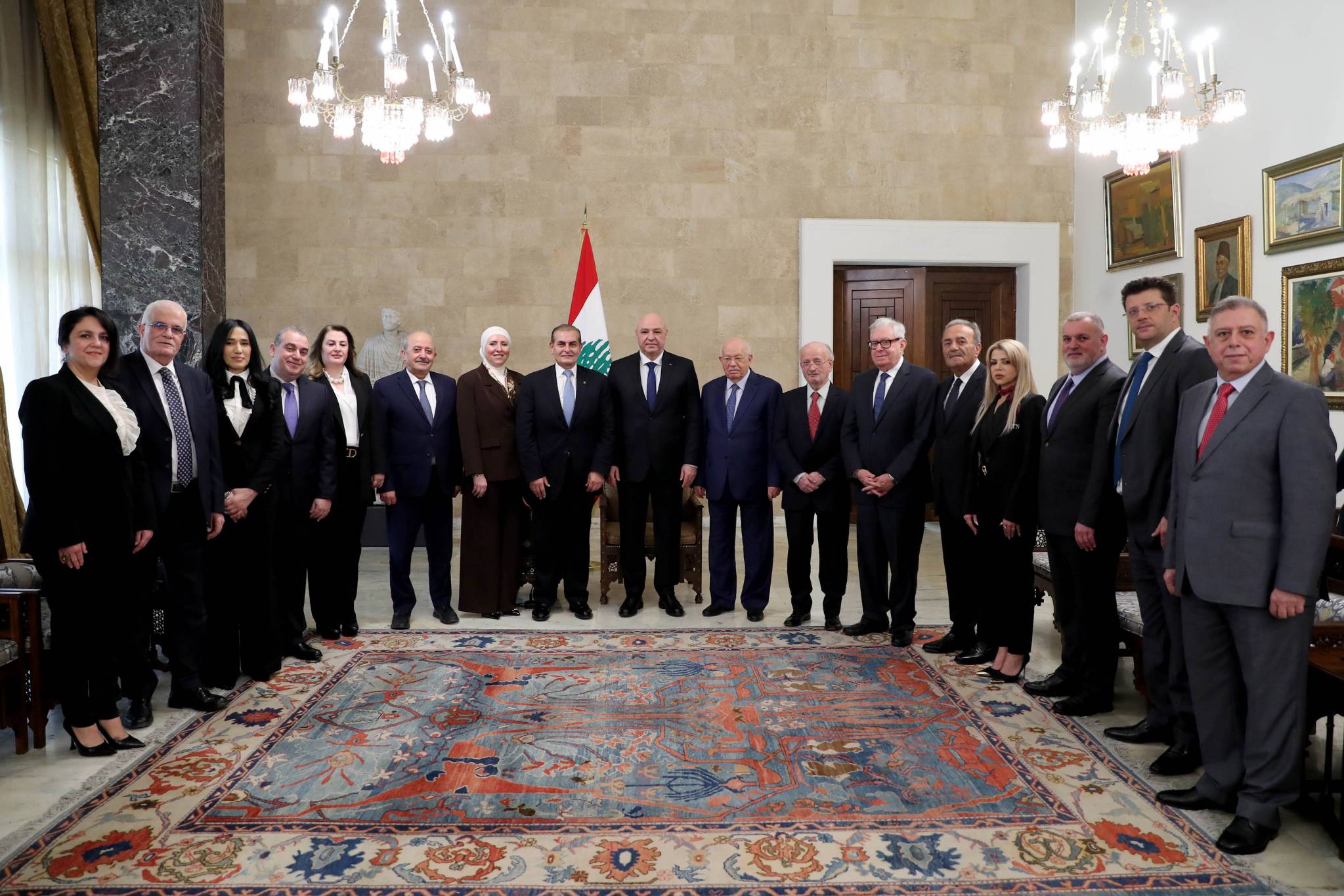 عون: لدينا أمل في قدرتنا على إصلاح الإعوجاج ومُحاربة الفساد
نحن أمام مسؤوليّة استعادة المعايير الأخلاقيّة والمهنيّة للقطاع الصحّي