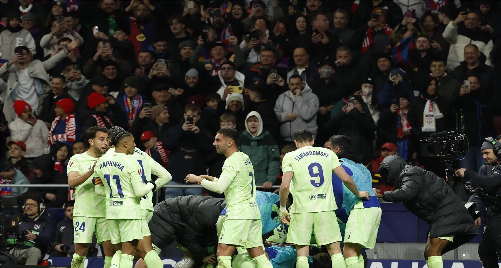 برشلونة يعاقب أتلتيكو مدريد بريمونتادا مذهلة