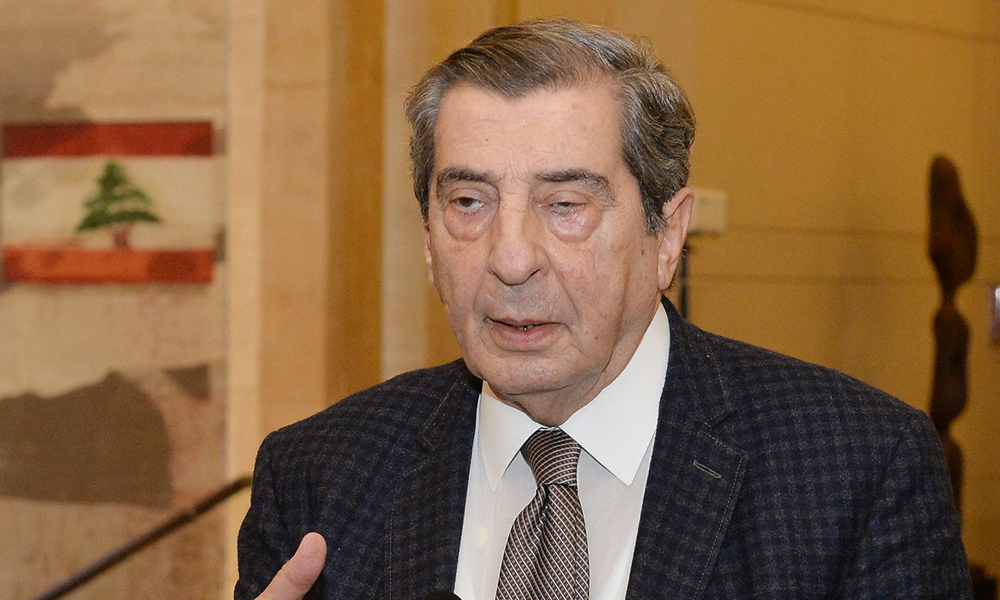 "عدم تعيين حاكم المركزي عائد إلى صراع المصالح الأجنبية"
الفرزلي لـ"الديار": إمكانية اندلاع حرب ليست بهذه السهولة