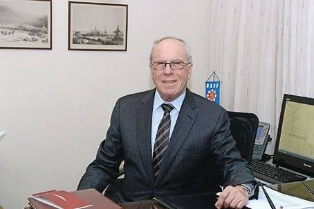 انتخابات معهد الكرمة والنبيذ: توافق برضى الوزارات المعنية

شاوي يطمح الى ولاية جديدة لتحقيق انجازات لتطوير القطاع