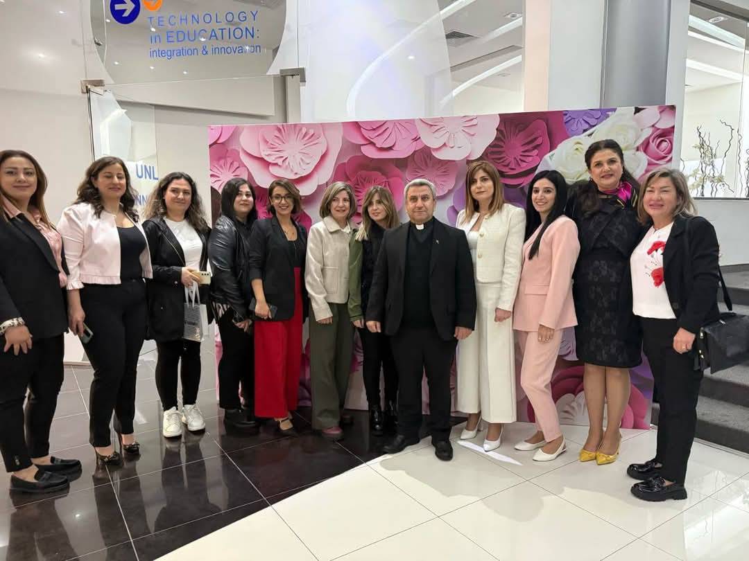 مدرسة سيدة اللويزة تحتفل بعيد الأم وتطلق مشروع "هيئَة سيِّدات المدرسَة"