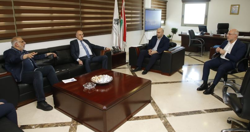 اللجنة النيابيّة الفرعيّة عرضت قانون
التغطية الصحيّة الشاملة مع ناصر الدين