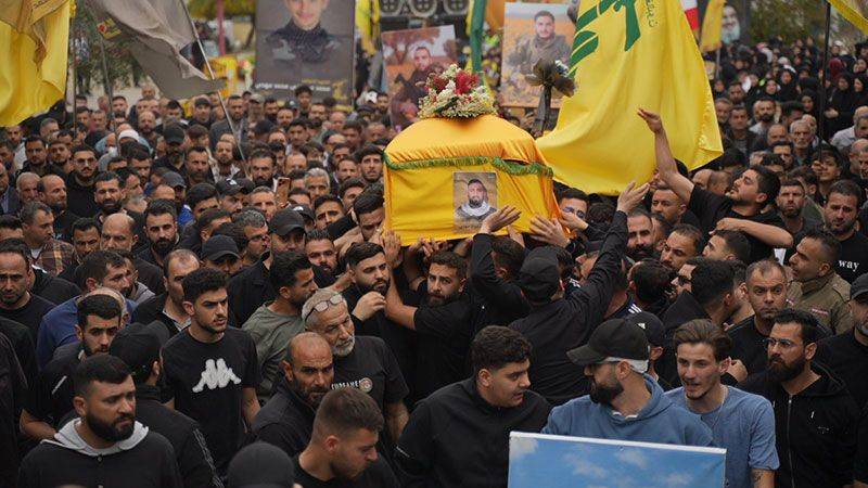 حزب الله شيّع ثلّة من الشهداء على طريق القدس
جشي: نطالب الدولة بأن تفي بالتزاماتها بدحر العدوان