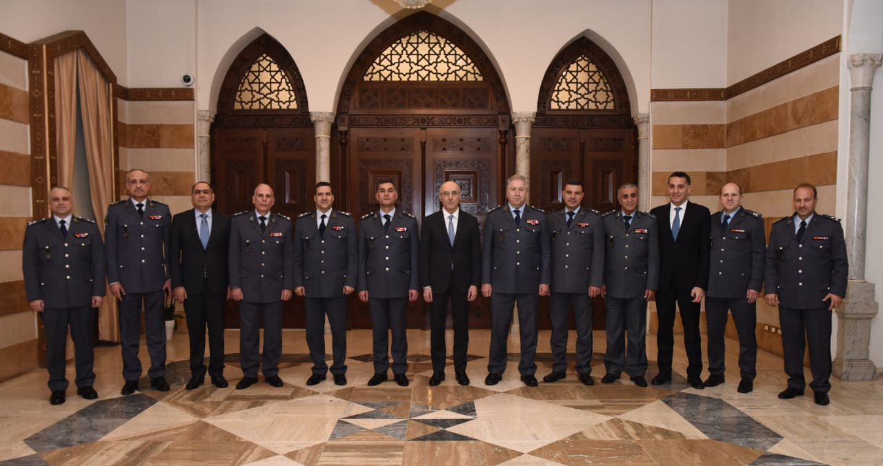 الحجار استقبل عبدالله ومجلس القيادة وقبرصلي
وشدد على ضرورة انتظام العمل في "النافعة"