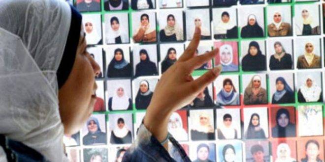 الأسيرات الفلسطينيات يجبرن على التفتيش العاري