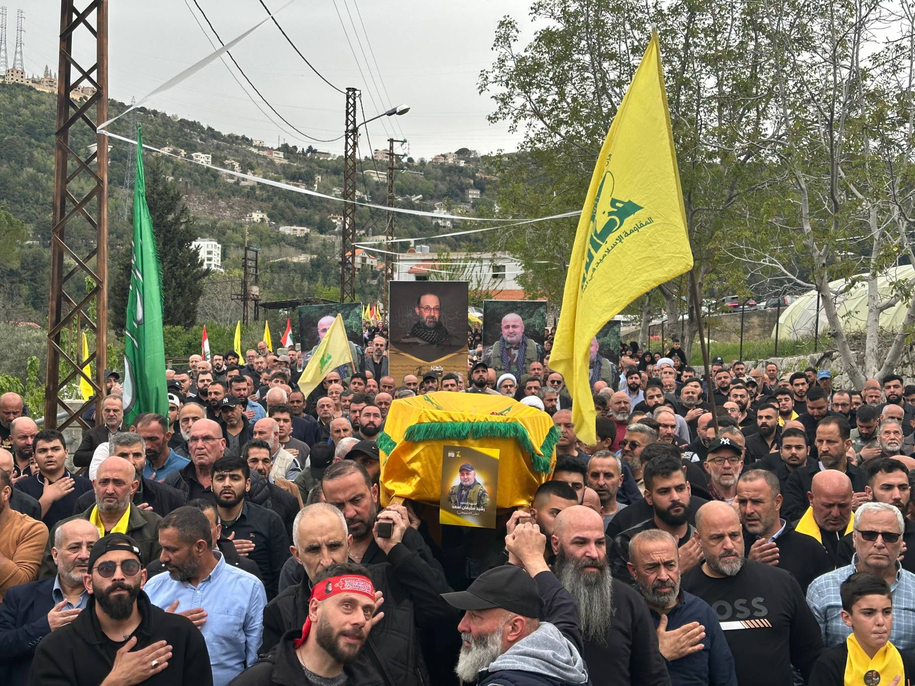 شيّع ثلة من الشهداء في الجنوب
حزب الله: لن ينزع أحد من اللبنانيين حق الدفاع عن أنفسهم
العدو يستغلّ الأصوات العميلة في الداخل التي تدعو للقصف