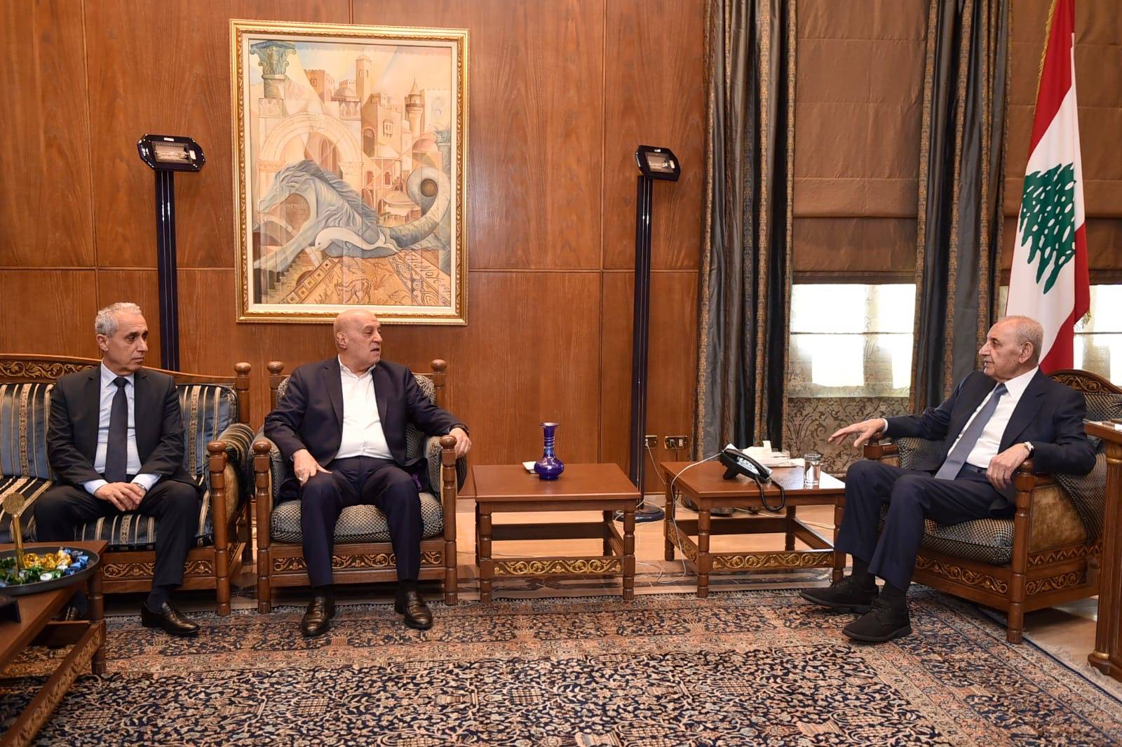 بري تابع المستجدات مع شري وخواجة