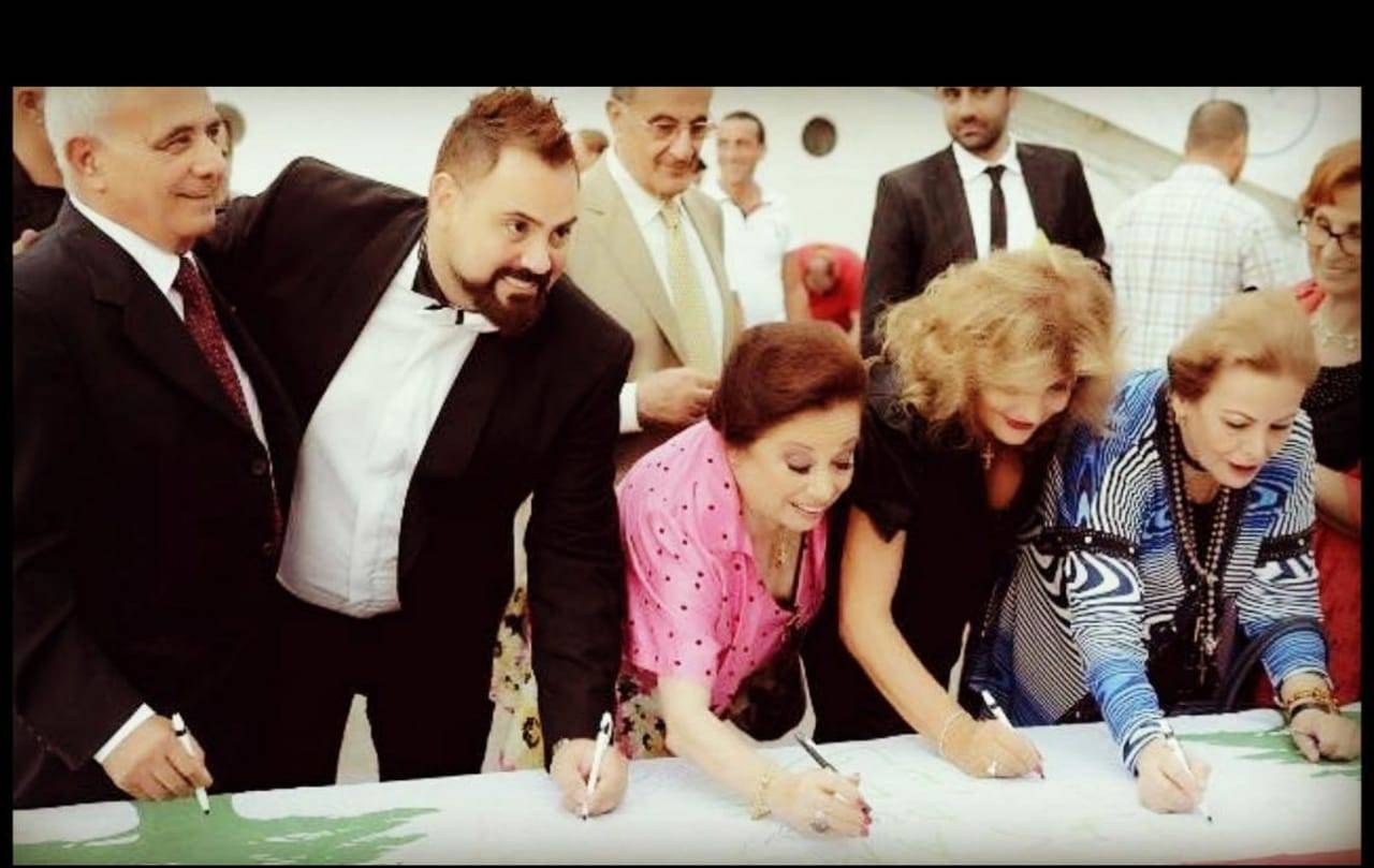 اطول علم لبناني بين الحلم والواقع… وما علاقة الاعلامي سام سعد؟