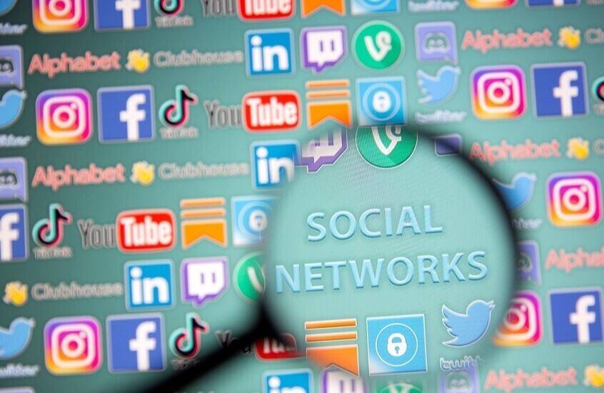 تأثير مواقع التواصل الاجتماعي في الصحة النفسية