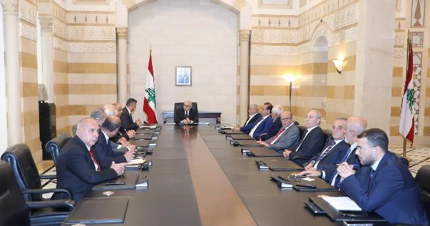 سلام استقبل وفداً من رؤساء بلديات القرى الحدوديّة:
الدولة تواصل مساعيها لإنهاء الاحتلال "الإسرائيلي"