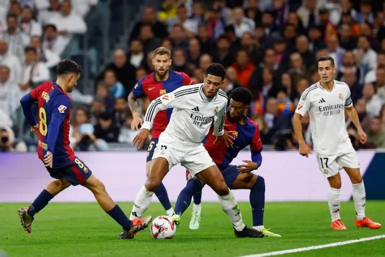 ريال مدريد وبرشلونة... لمن التفوق في كلاسيكو نهائي الكأس؟