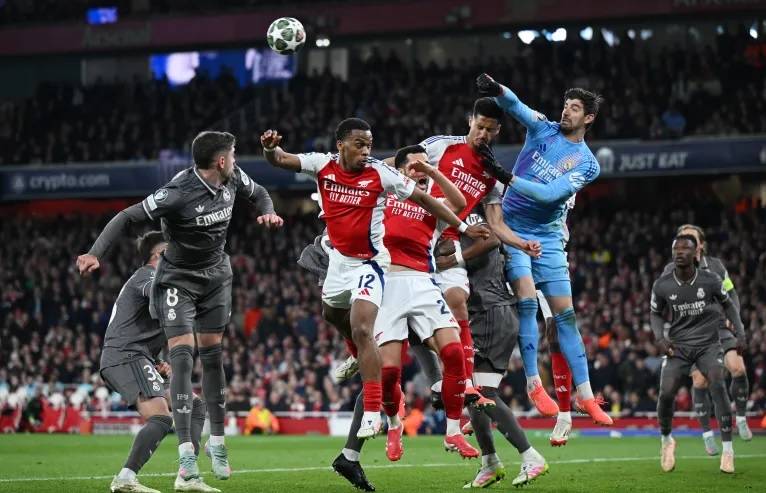 بعد مفاجأة أرسنال... إنكلترا
تضمن 5 مقاعد في دوري الأبطال