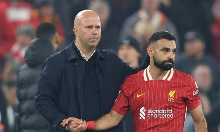 سلوت: "عقلية" صلاح سرّ بقائه في القمة