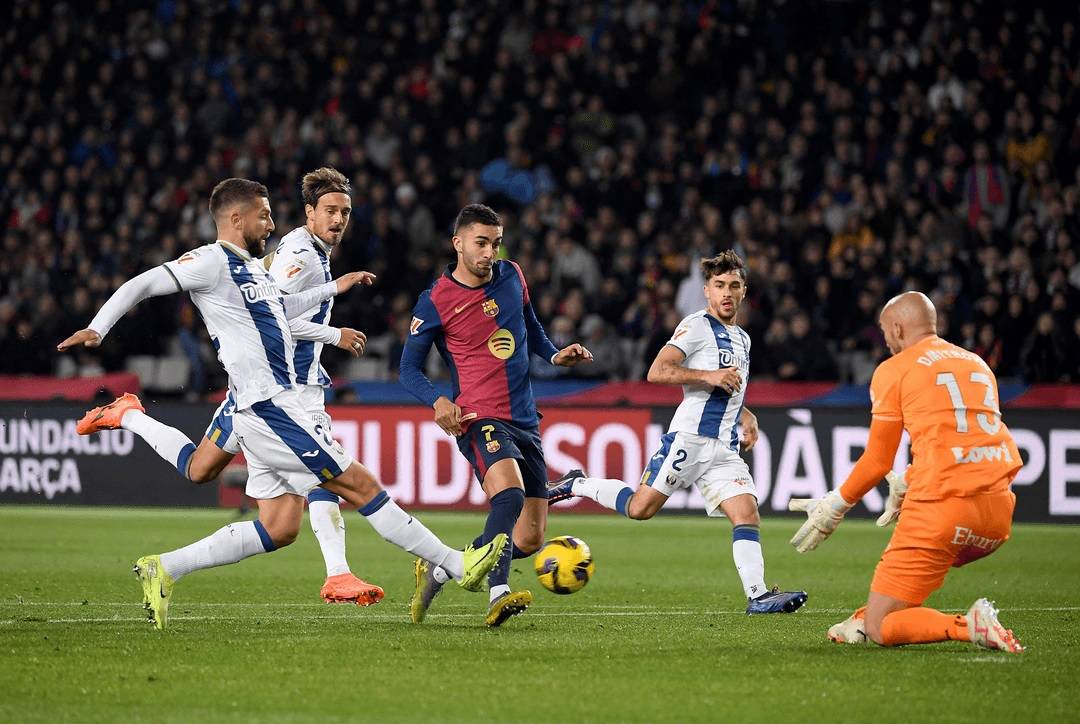 الدوري الاسباني... برشلونة وريال مدريد يسعيان الى العودة للانتصارات