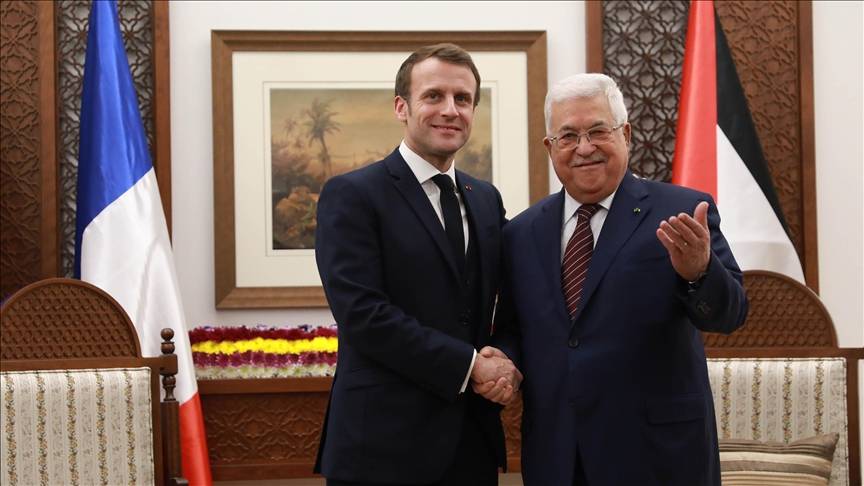 ماكرون دعا عباس إلى استبعاد حماس وإصلاح السلطة الفلسطينية